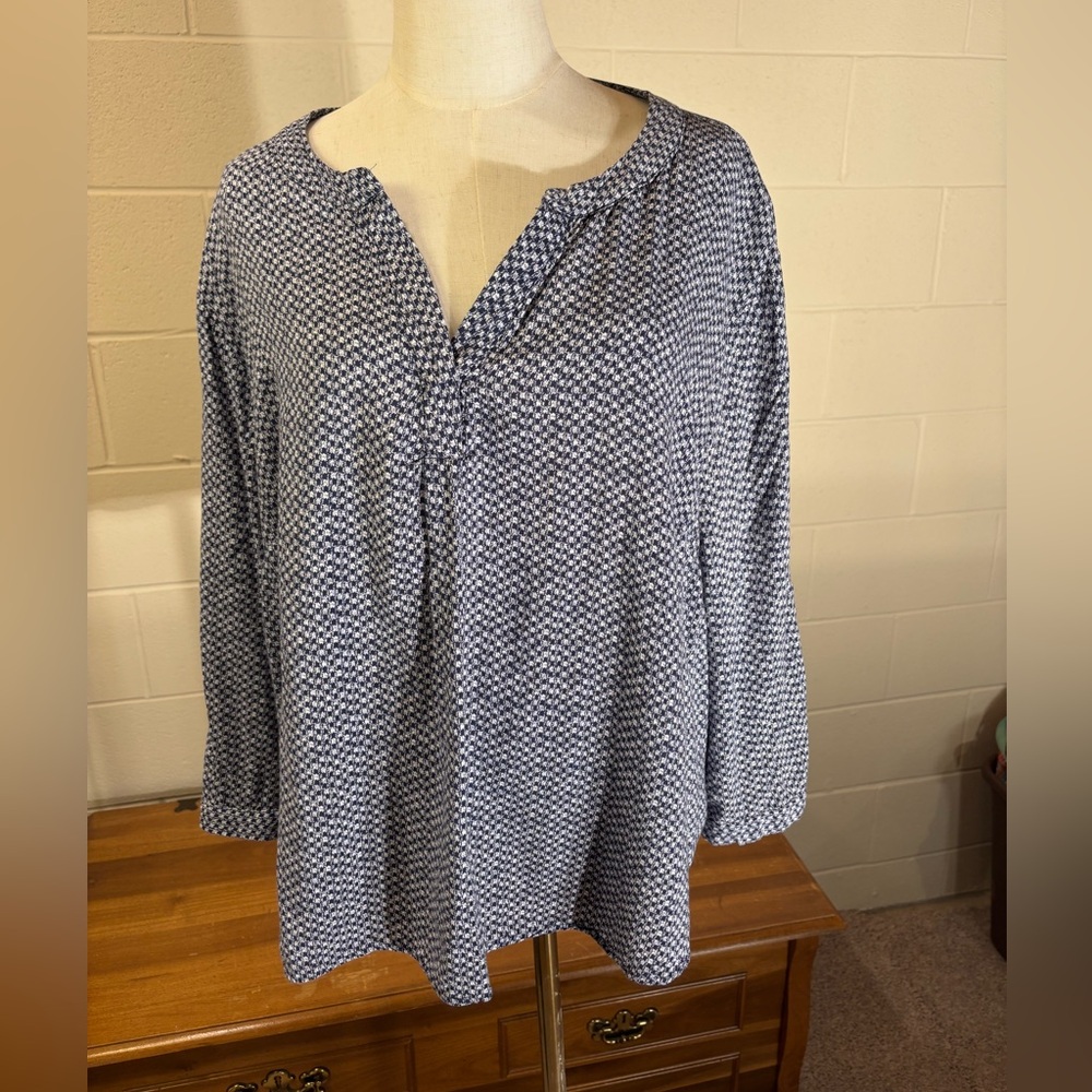 Anne Carson Navy Geometric Blouse